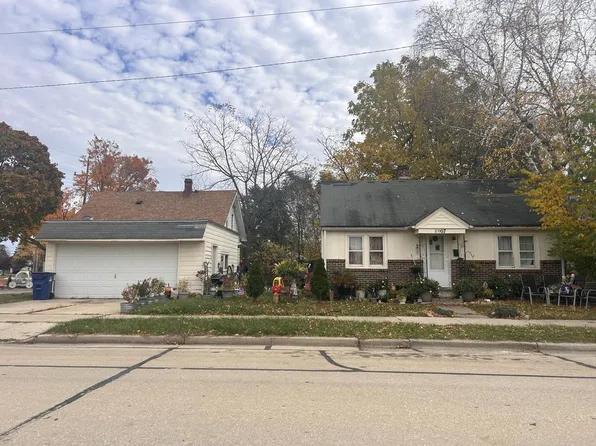 2007 Hayes AVENUE, Racine, WI 53405