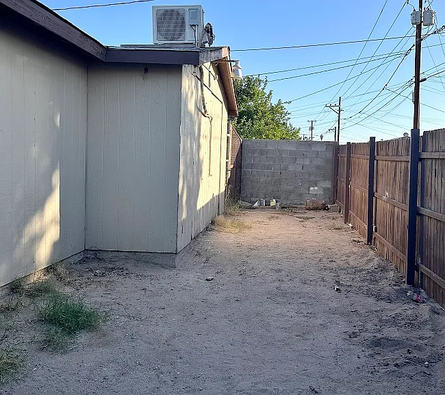 834 S 9th Ave — Photo 8