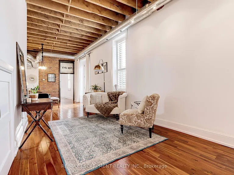 205 King St E #2 — Photo 25