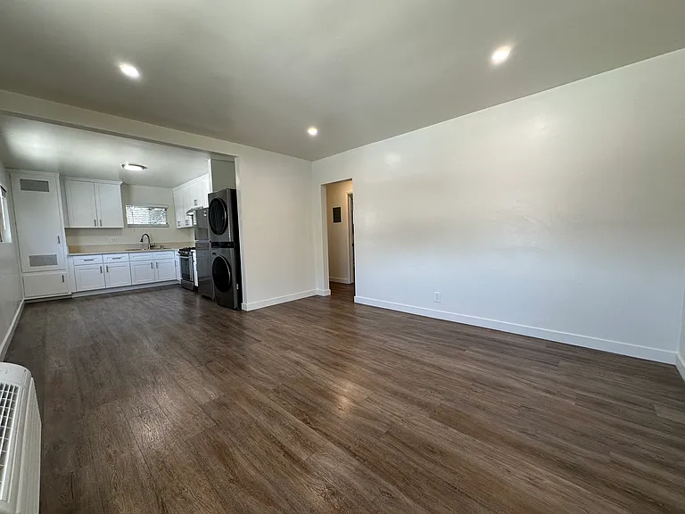 1904 Pepper St #5 — Photo 3