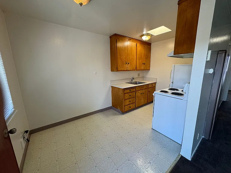 2124 Blake St #9 — Photo 3