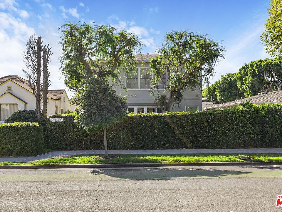 1st image of 2440 Arizona Ave