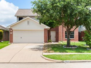 9623 Tree Sparrow Ln, Houston, TX 77083