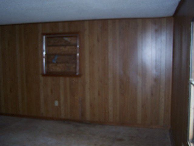 2nd image of 114 Joy Dr