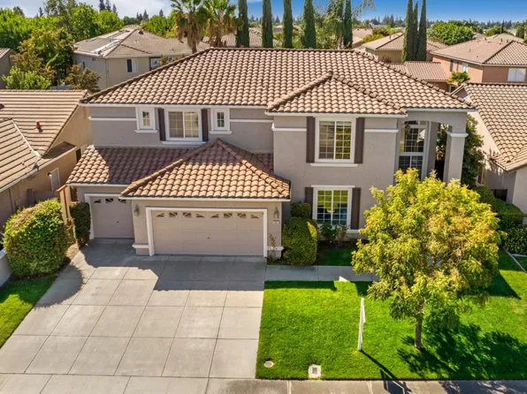 4021 Tierra Lago Dr, Modesto, CA 95356