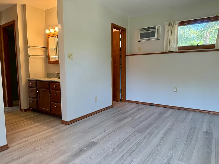 503 Hessel Blvd — Photo 60