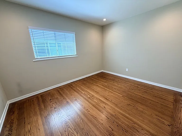 946 Hohener Ave — Photo 20