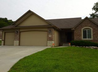 721 Shadowridge Cir, Manhattan, KS 66503