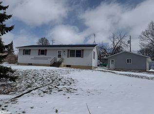 1608 Grant St, Tama, IA 52339