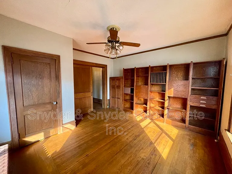 27 Casterton Ave #1 — Photo 3