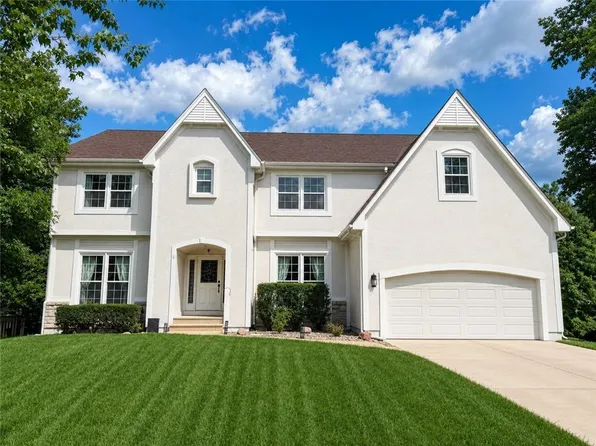 12811 Reeder St, Overland Park, KS 66213