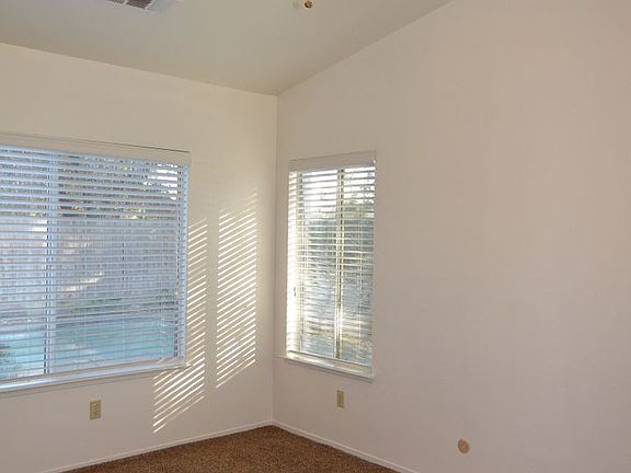 4th image of 1142 S Cain St