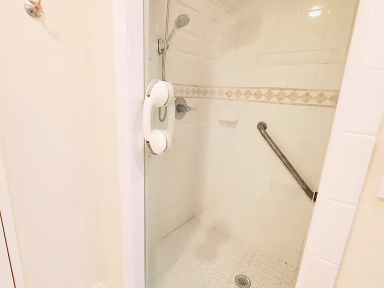 1217 Sangamon Ave #4 — Photo 14