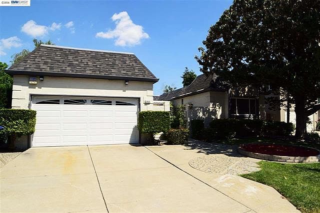 1st image of 3920 Churchill Dr
