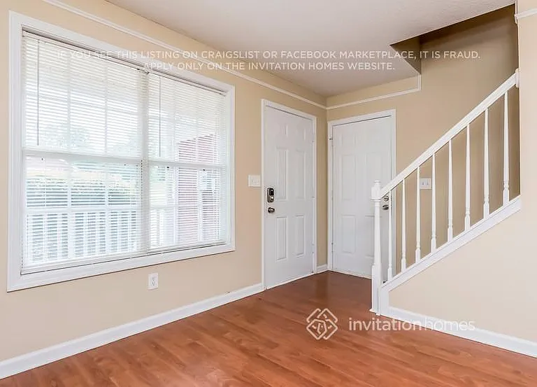 5996 Zane Ct — Photo 3