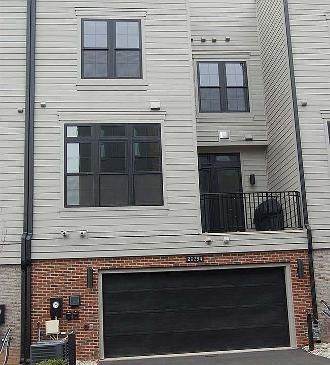 2nd image of 44645 Provincetown Dr