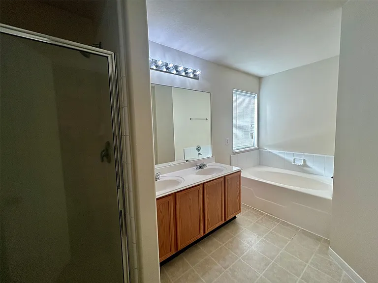 19718 River Pointe Ln — Photo 24