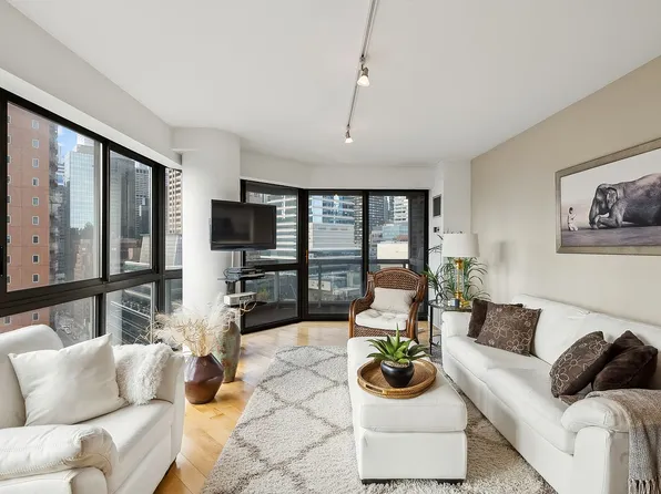 200 E 61st St APT 18A, New York, NY 10065
