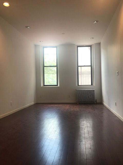 1st image of 31 Catherine St APT 2C