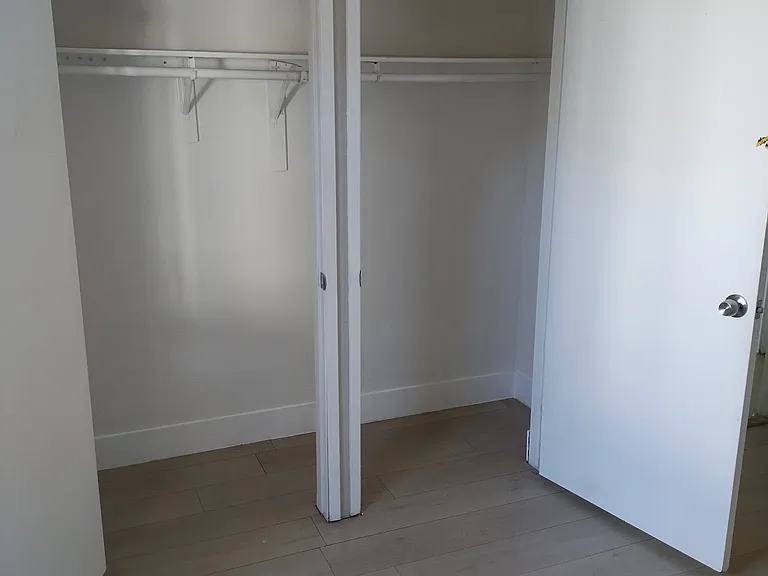 560 W Shamrock St #A — Photo 18