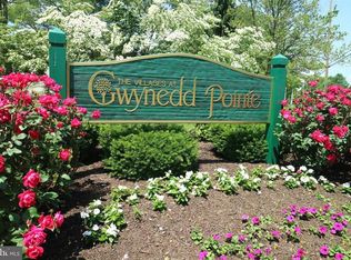 6200 Rolling Hill Dr, North Wales, PA 19454