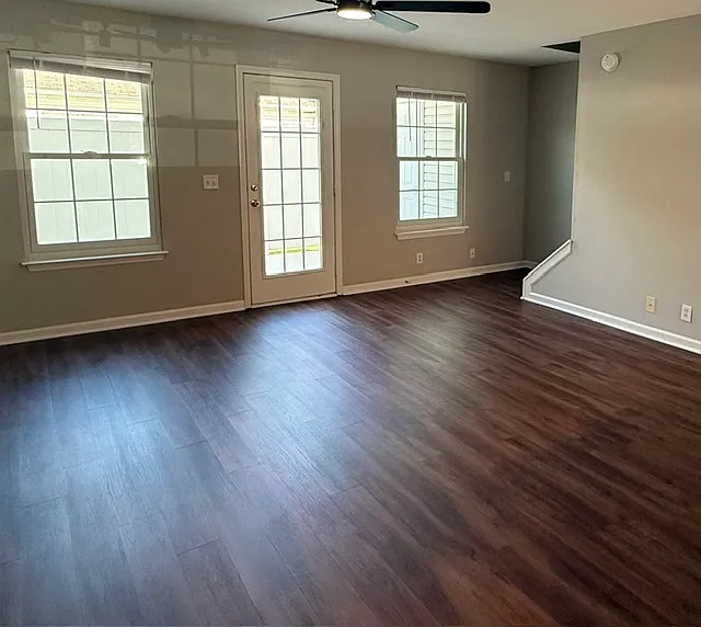 1026 Wolves Den Pl — Photo 10