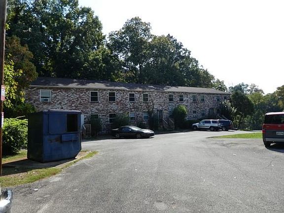 3rd image of 101 College Park Ln