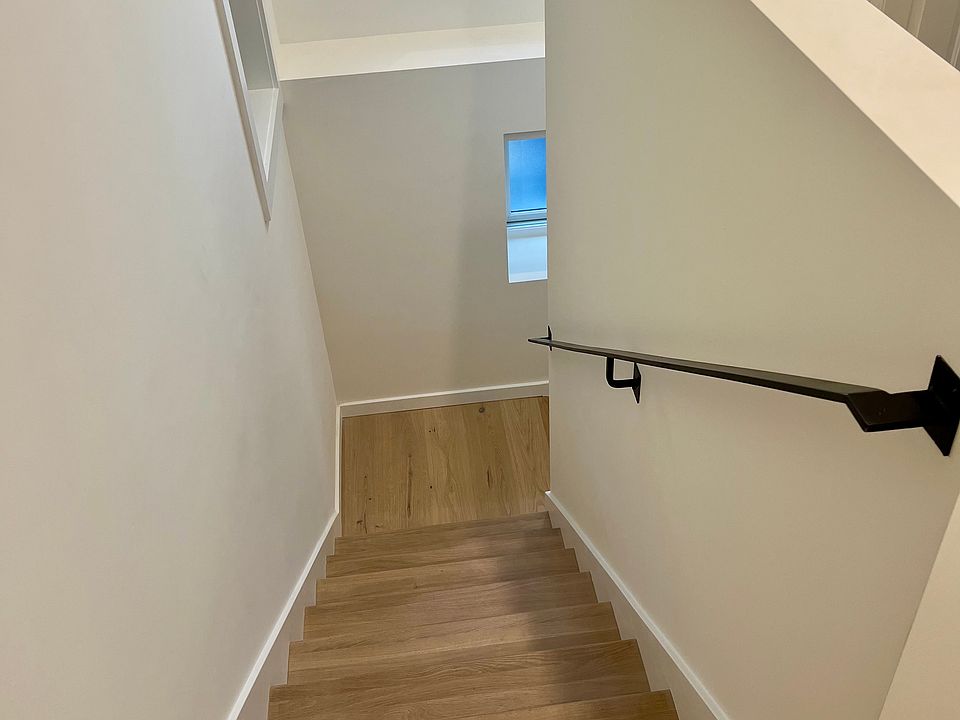 Staircase/storage