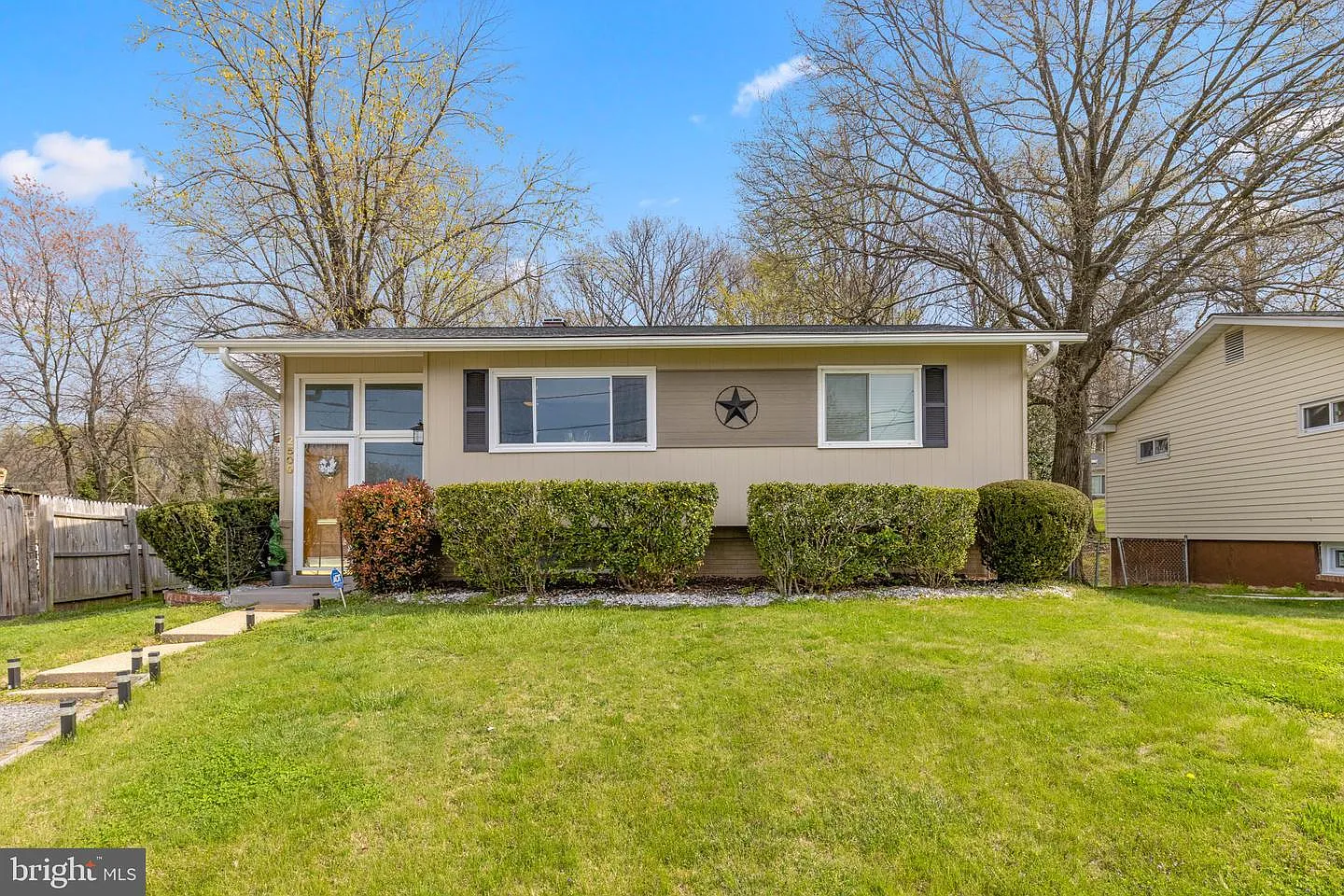 2500 Pawnee St photo 1