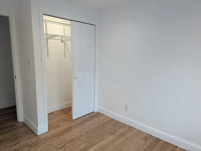 62 Forest Row — Photo 14