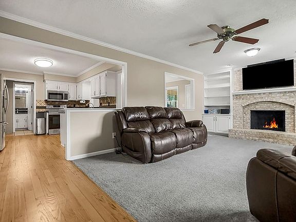 3rd image of 15855 Gardner West Rd