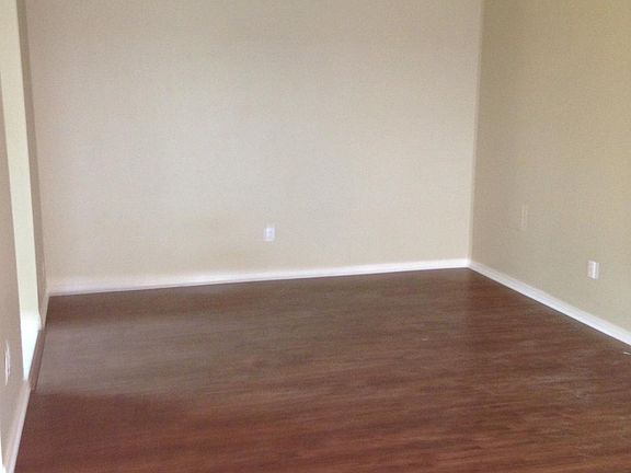 2nd image of 111 Northridge Dr