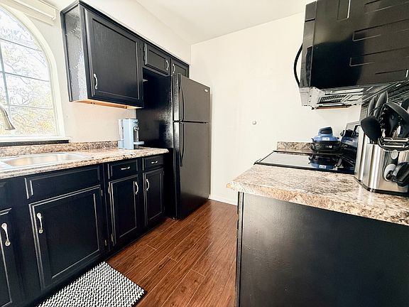 3rd image of 1402 Westheimer Rd APT 226