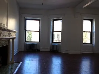 Rented by Avenue Sotheby's International Realty