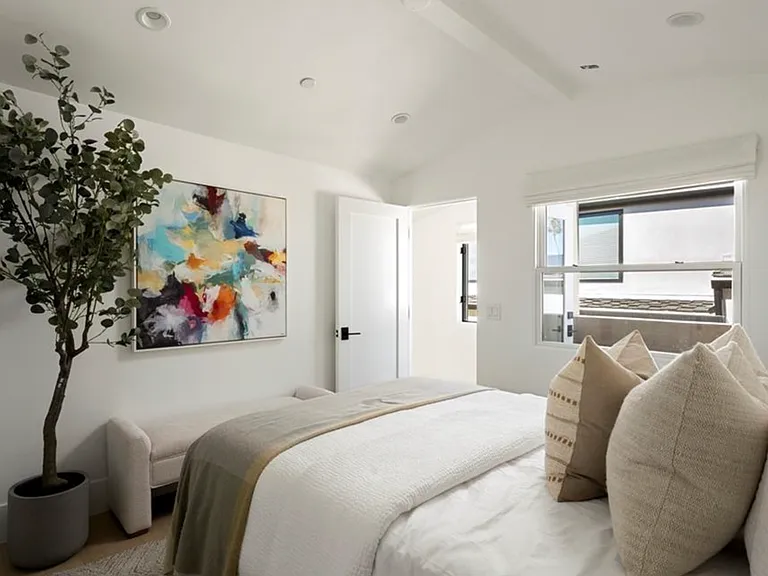 428 1/2 Fernleaf Ave — Photo 24