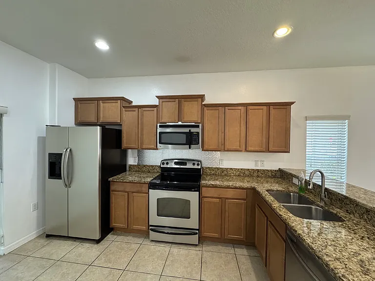 8536 Gablebend Way — Photo 6