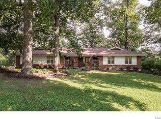 3333 Ridgeway Dr, Saint Charles, MO 63303