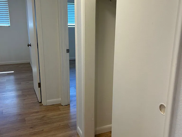 180 Bradshaw Dr #15 — Photo 16