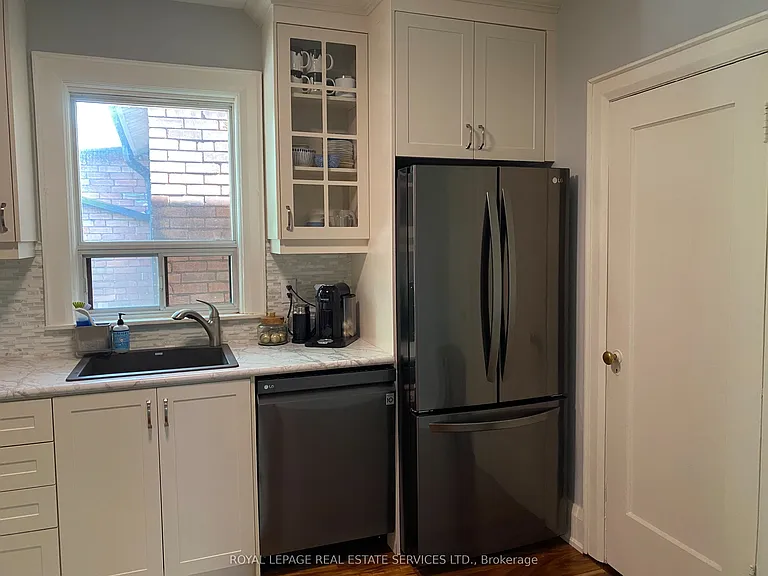 433 Willard Ave — Photo 3