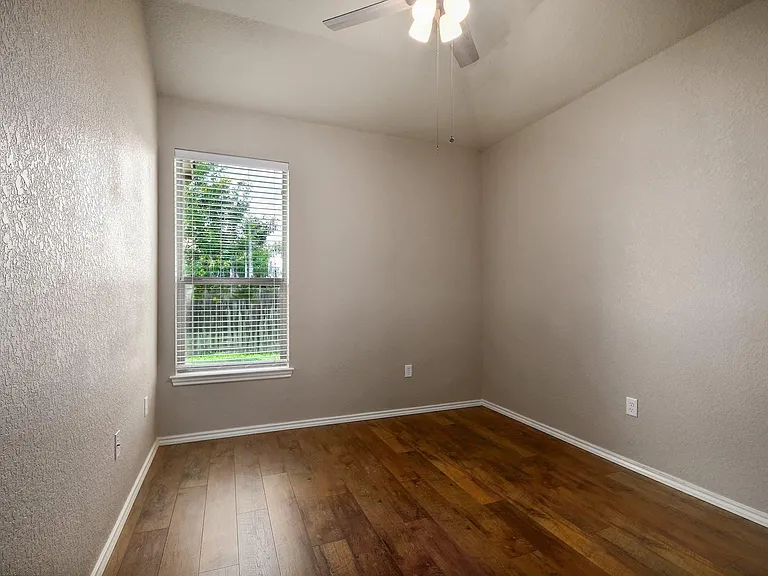 573 Creekside Cir #573 — Photo 24