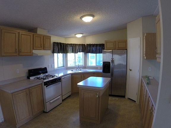 4th image of 255 E Bradley Ave Space 16