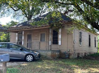 208 W Cherry St, Griffin, GA