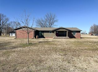 5721 E Everetts Point, Oologah, OK 74053