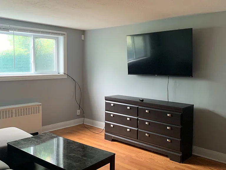 96 Ontario St #1 — Photo 4