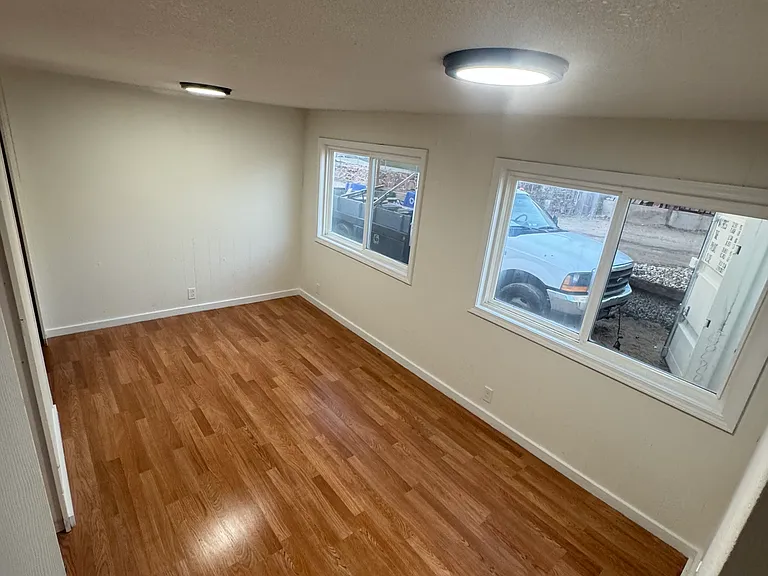 1012 S Elder St — Photo 4
