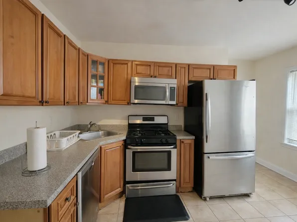 9 Medford St #1, Medford, MA 02155