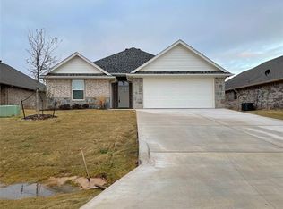 3316 Arrow Dr, Granbury, TX 76048