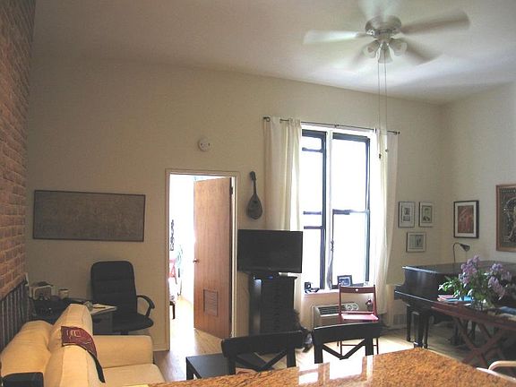 3rd image of 27 W 89th St APT E