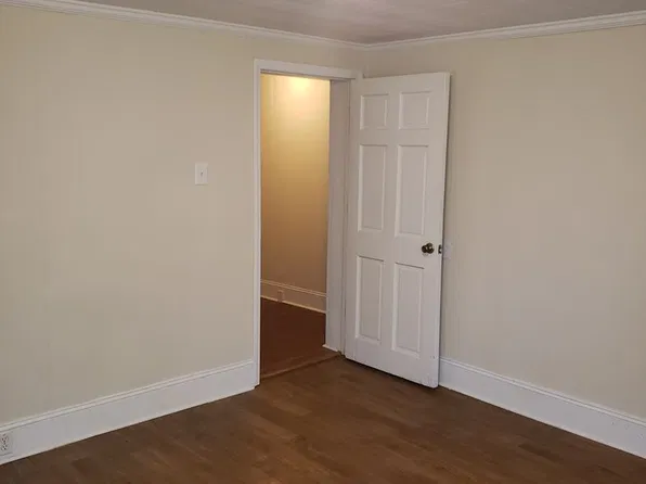 1902 Myrtle St, Greenville, NC 27834
