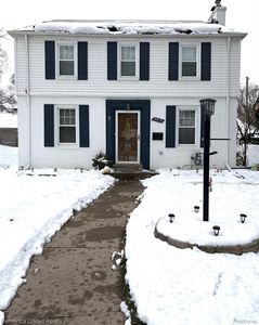 9915 Ingram St, Livonia, MI, 48150